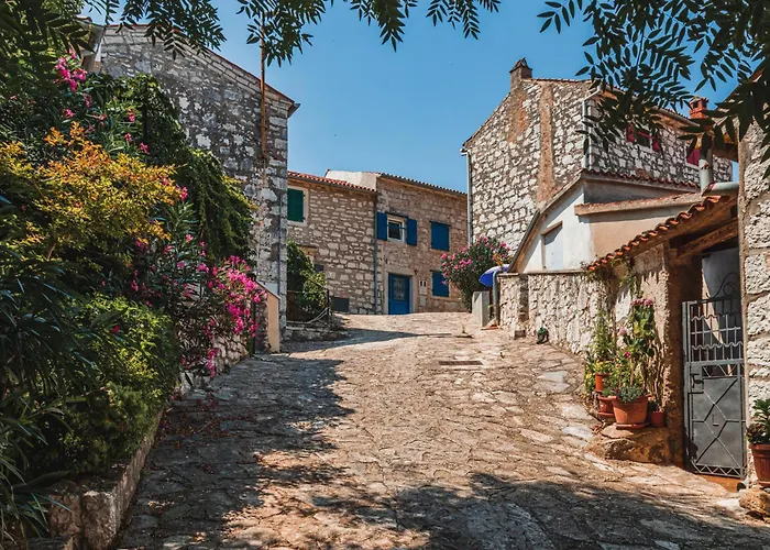 In - Istrien 9856 * פורץ