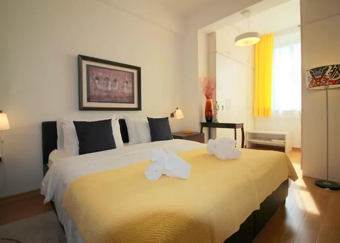 In - Istrien 9856 Πόρετς